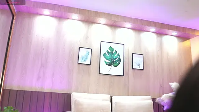 IzisLust online show from February 16, 11:39 am