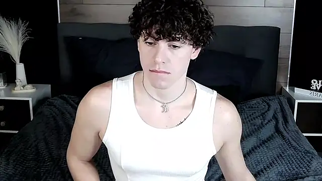 TylerGibson online show from February 20, 6:26 am