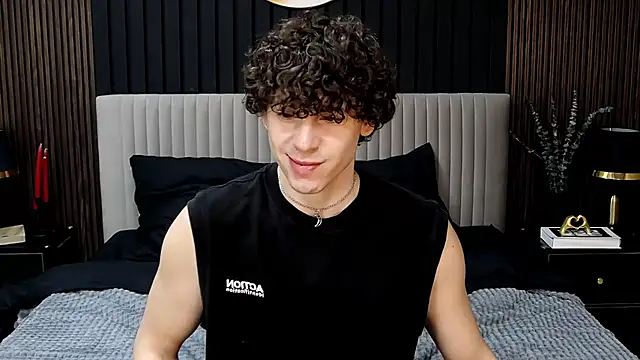 TylerGibson online show from March 16, 3:34 am