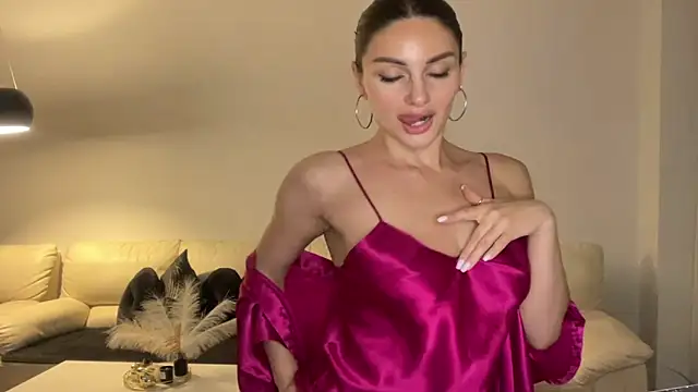 RoxelleSilvara69 online show from June 9, 10:54 pm