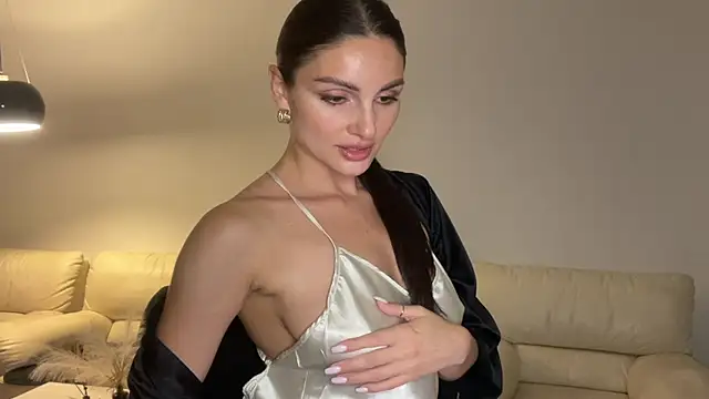RoxelleSilvara69 online show from July 19, 11:52 pm