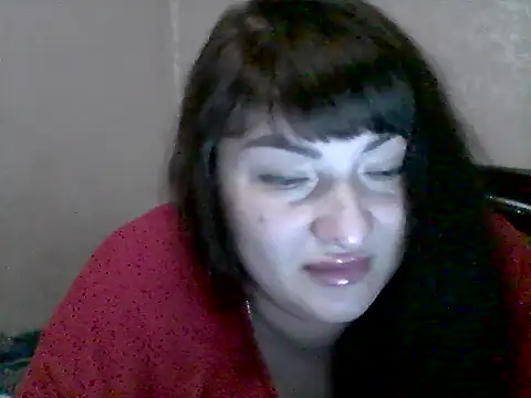 Snapshot of AllinaKis chatting on February 17, 10:38 pm AllinaKis online show from February 17, 10:38 pm