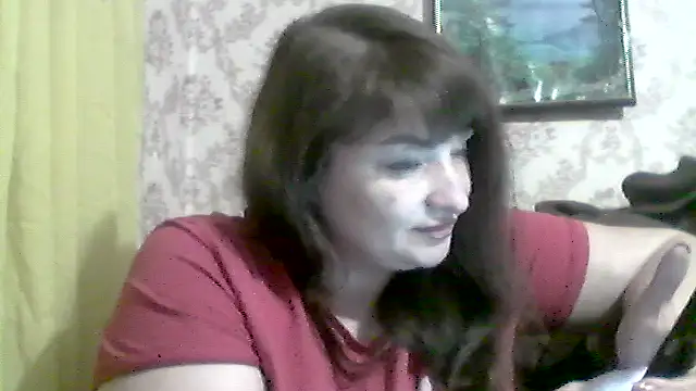 Snapshot of AllinaKis chatting on March 5, 6:59 pm AllinaKis online show from March 5, 6:59 pm