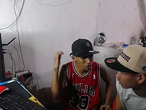 Snapshot of master_tattoo chatting on February 1, 8:18 pm master tattoo online show from February 1, 8:18 pm