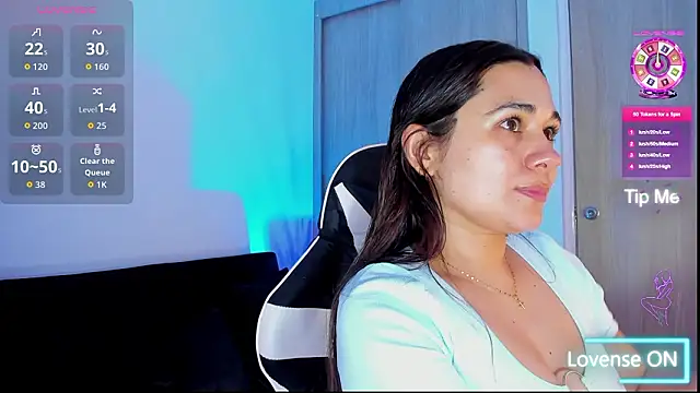 saray mendozaa online show from February 3, 10:04 pm