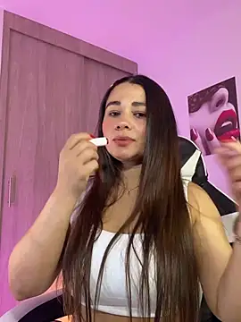 saray mendozaa online show from June 27, 4:23 pm