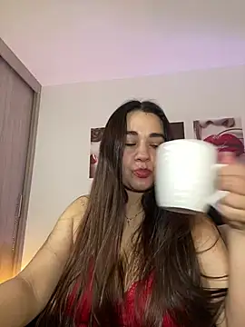 saray mendozaa online show from July 14, 9:31 pm