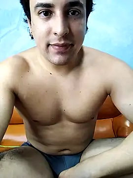 Snapshot of AxelWhitte chatting on February 20, 6:08 pm AxelWhitte online show from February 20, 6:08 pm