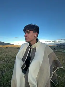 Naim TheKing online show from April 1, 10:40 pm