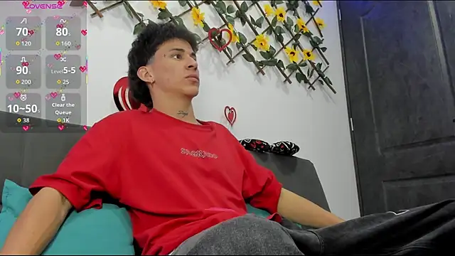 Snapshot of Maxxx_bigcockx chatting on February 10, 3:21 am Maxxx bigcockx online show from February 10, 3:21 am