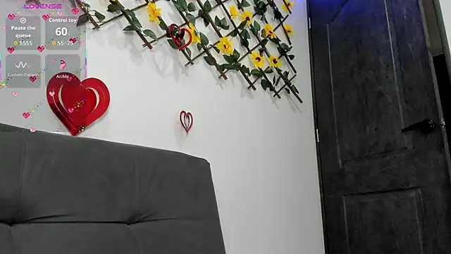 Snapshot of Maxxx_bigcockx chatting on February 12, 2:28 am Maxxx bigcockx online show from February 12, 2:28 am