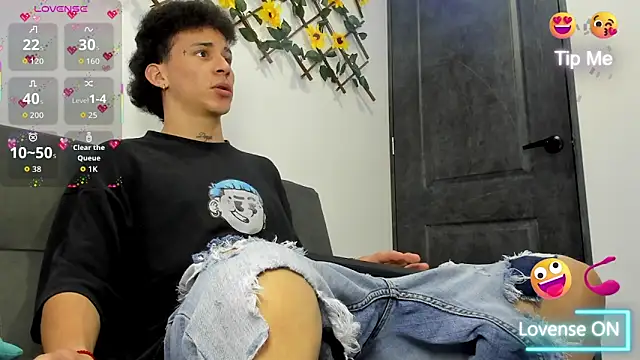 Snapshot of Maxxx_bigcockx chatting on February 26, 3:16 am Maxxx bigcockx online show from February 26, 3:16 am