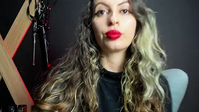 Snapshot of GoddesLeila chatting on March 19, 2:10 pm GoddesLeila online show from March 19, 2:10 pm