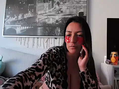 Yulian Milf online show from February 4, 4:24 pm