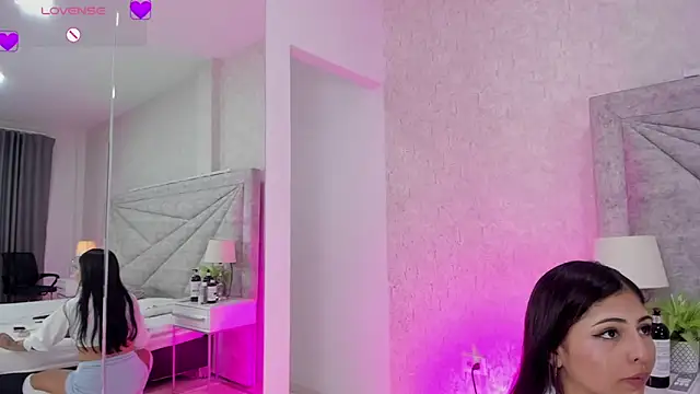 Snapshot of RousSweet- chatting on February 11, 9:09 pm RousSweet- online show from February 11, 9:09 pm