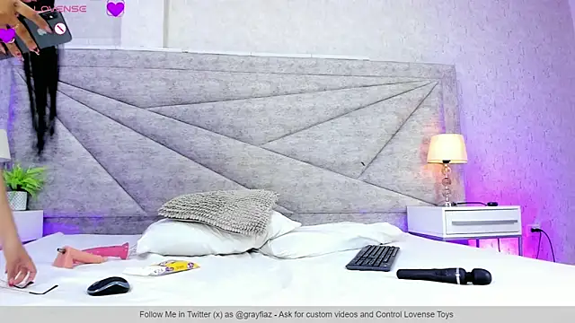 Snapshot of RousSweet- chatting on February 13, 9:11 pm RousSweet- online show from February 13, 9:11 pm