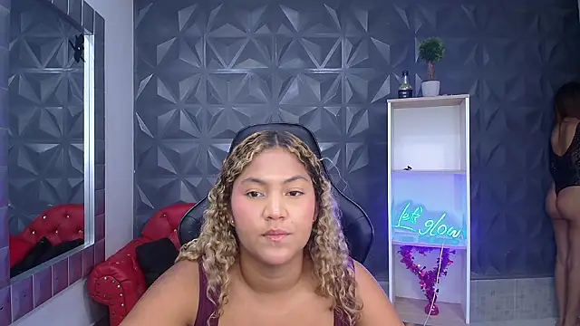 mayli marie online show from February 13, 11:23 pm