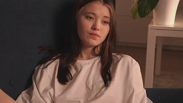 EleniRoeber online show from February 17, 8:26 pm