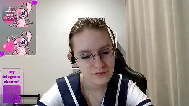 Snapshot of PetralPrime chatting on March 7, 6:16 pm PetralPrime online show from March 7, 6:16 pm