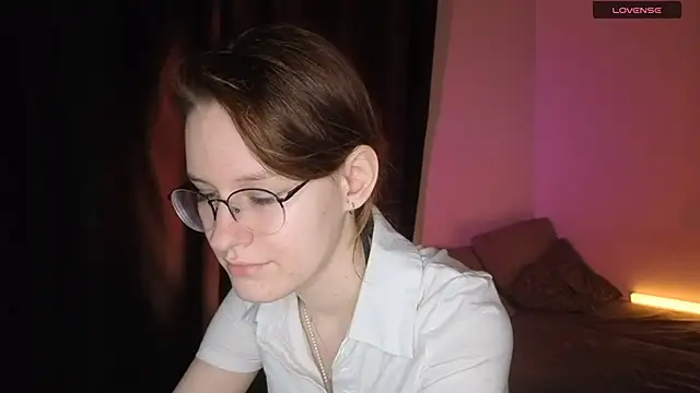 Snapshot of PetralPrime chatting on May 13, 6:49 pm PetralPrime online show from May 13, 6:49 pm