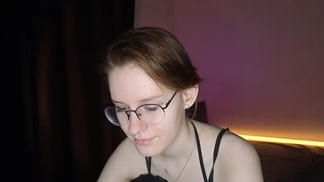 Snapshot of PetralPrime chatting on May 14, 7:09 pm PetralPrime online show from May 14, 7:09 pm