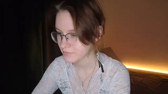 Snapshot of PetralPrime chatting on May 25, 5:19 pm PetralPrime online show from May 25, 5:19 pm