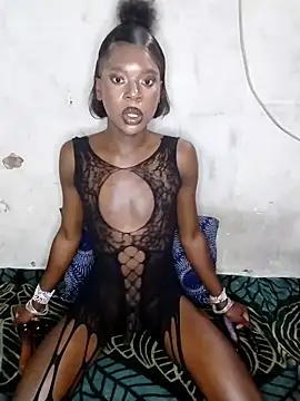 Snapshot of Chocolate_Queenxx03 chatting on March 17, 3:44 am Chocolate Queenxx03 online show from March 17, 3:44 am