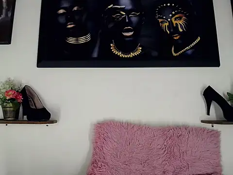 Tatoo Noah online show from April 17, 9:18 pm