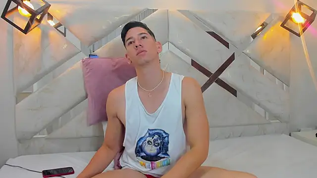 Angel Sanzz online show from February 18, 1:29 pm