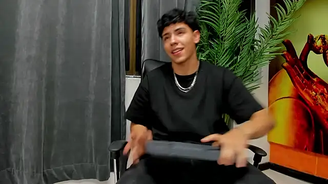 Tobias Vega online show from March 21, 8:08 am