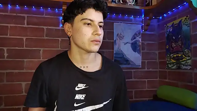 Snapshot of PaulDamico chatting on February 10, 1:37 pm PaulDamico online show from February 10, 1:37 pm