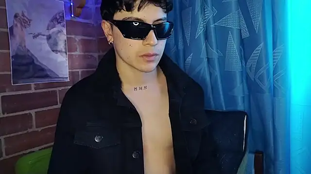 Snapshot of PaulDamico chatting on February 20, 2:50 pm PaulDamico online show from February 20, 2:50 pm