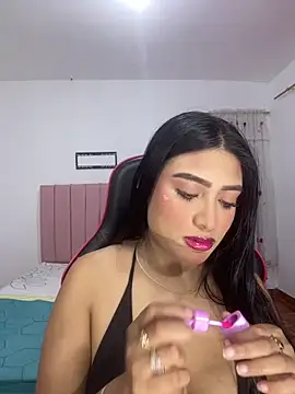 Snapshot of GabrielaZuluaga chatting on February 12, 6:08 am GabrielaZuluaga online show from February 12, 6:08 am