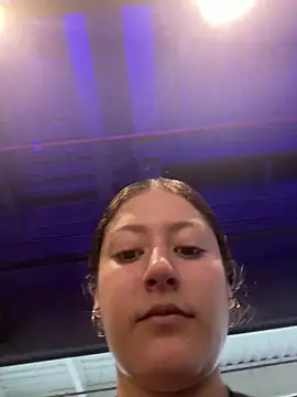 Snapshot of lizzy_luminair chatting on February 6, 3:37 pm lizzy luminair online show from February 6, 3:37 pm