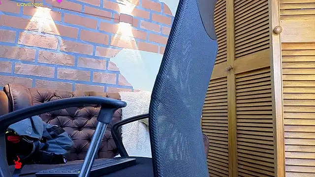 mister eithan online show from March 2, 5:08 am