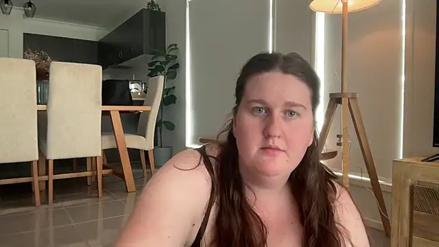 xopeachybaby online show from May 25, 2:17 am