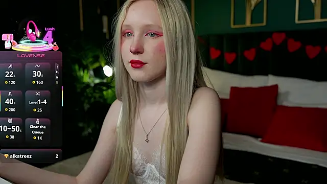 Snapshot of Sia_Hart chatting on February 17, 6:03 pm Sia Hart online show from February 17, 6:03 pm