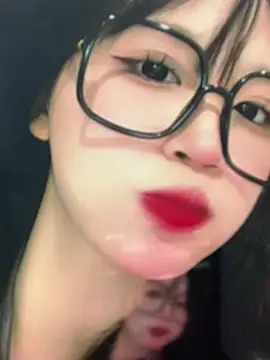 Snapshot of Nana-mup chatting on February 3, 10:26 pm Nana-mup online show from February 3, 10:26 pm