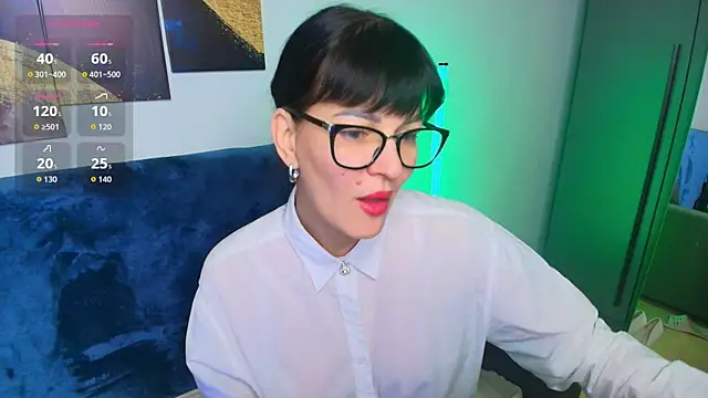 Agata  Moore online show from April 7, 1:17 am