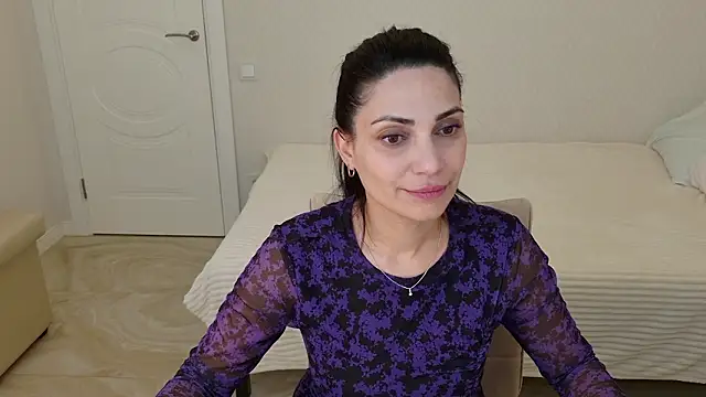 LovelyBeatrice online show from March 6, 11:06 am