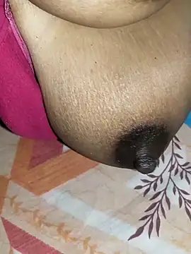 Snapshot of Kajalji8765 chatting on February 10, 5:28 pm Kajalji8765 online show from February 10, 5:28 pm