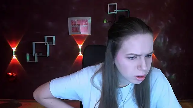 Snapshot of lumi_soft chatting on February 25, 8:35 am lumi soft online show from February 25, 8:35 am