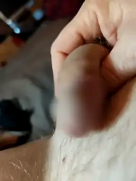 Snapshot of Halunja chatting on March 5, 4:47 pm Halunja online show from March 5, 4:47 pm