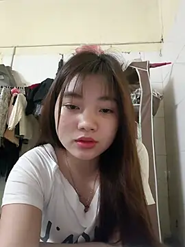 Snapshot of Pinks_cool chatting on March 28, 9:09 am Pinks cool online show from March 28, 9:09 am