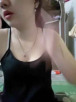 Snapshot of Pinks_cool chatting on April 12, 4:12 pm Pinks cool online show from April 12, 4:12 pm