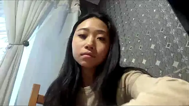 Snapshot of SweetMiaXO chatting on March 8, 9:07 pm SweetMiaXO online show from March 8, 9:07 pm