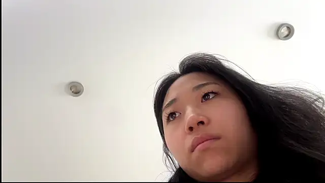 Snapshot of SweetMiaXO chatting on April 8, 10:10 pm SweetMiaXO online show from April 8, 10:10 pm