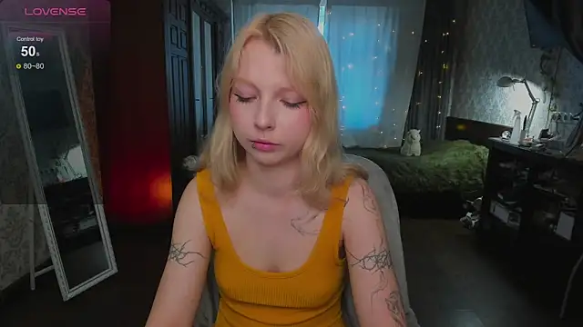 yourlovelyeve online show from April 10, 1:05 pm