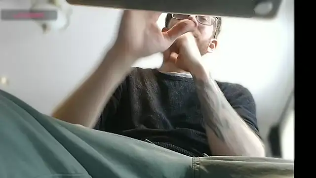 Snapshot of Gingerxl8 chatting on February 6, 5:49 pm Gingerxl8 online show from February 6, 5:49 pm