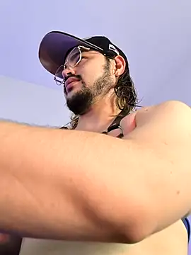 Derek Vow online show from February 23, 11:35 pm